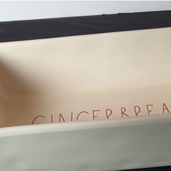 Rae Dunn Gingerbread pan - Picture 4 of 5